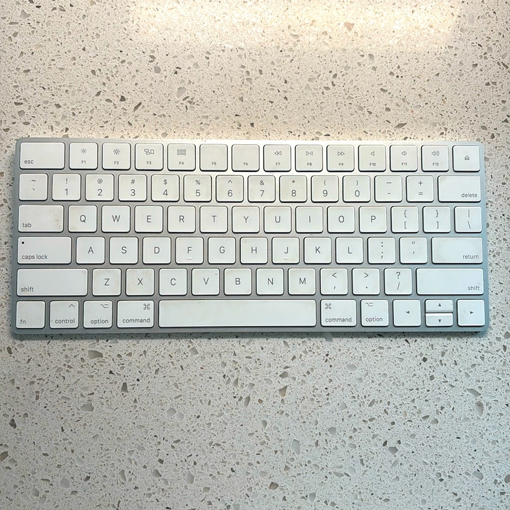 Apple Magic Keyboard A1644